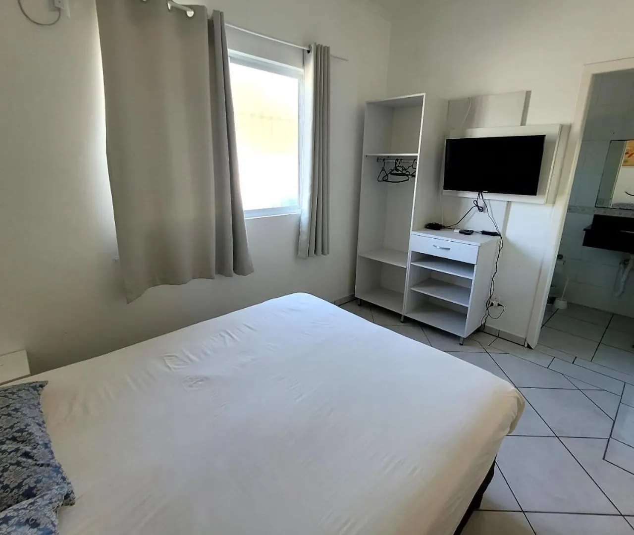 Bombinhas Brasil Residence Tourist Home No Centro De Bombinhas Holiday home